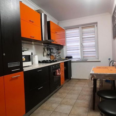 Шикарная 2К Квартира Центральный Парк Университет 70М Irpin Dış mekan fotoğraf